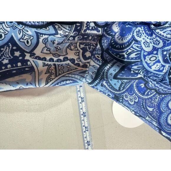 Dress Barn NWT Soleillee Women's Tunic Top Size 1X Paisley Studded Sharkbite Hem - Picture 6 of 11